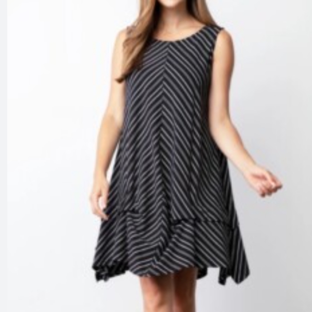 Habitat Paris Swing Dress Size L Black Chevron Stripe Lagenlook Pullover Boho